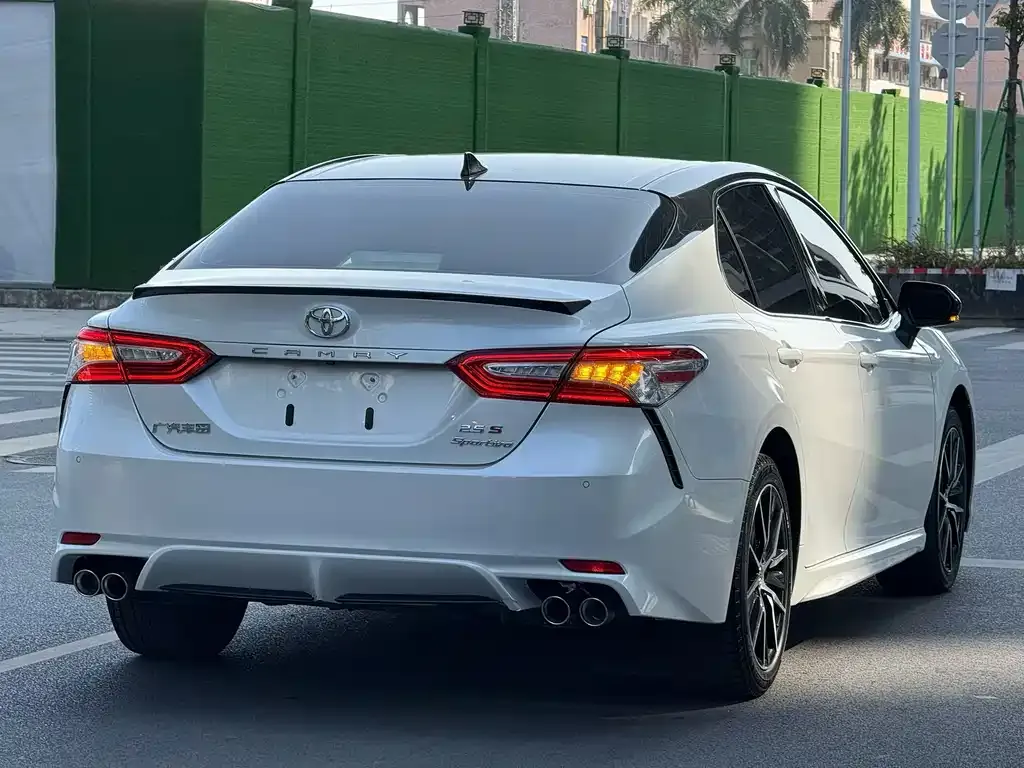 Toyota Camry 2024 из CN, фото 6