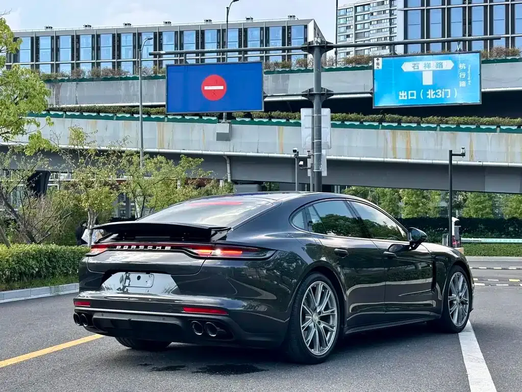 Porsche Panamera — фото 4