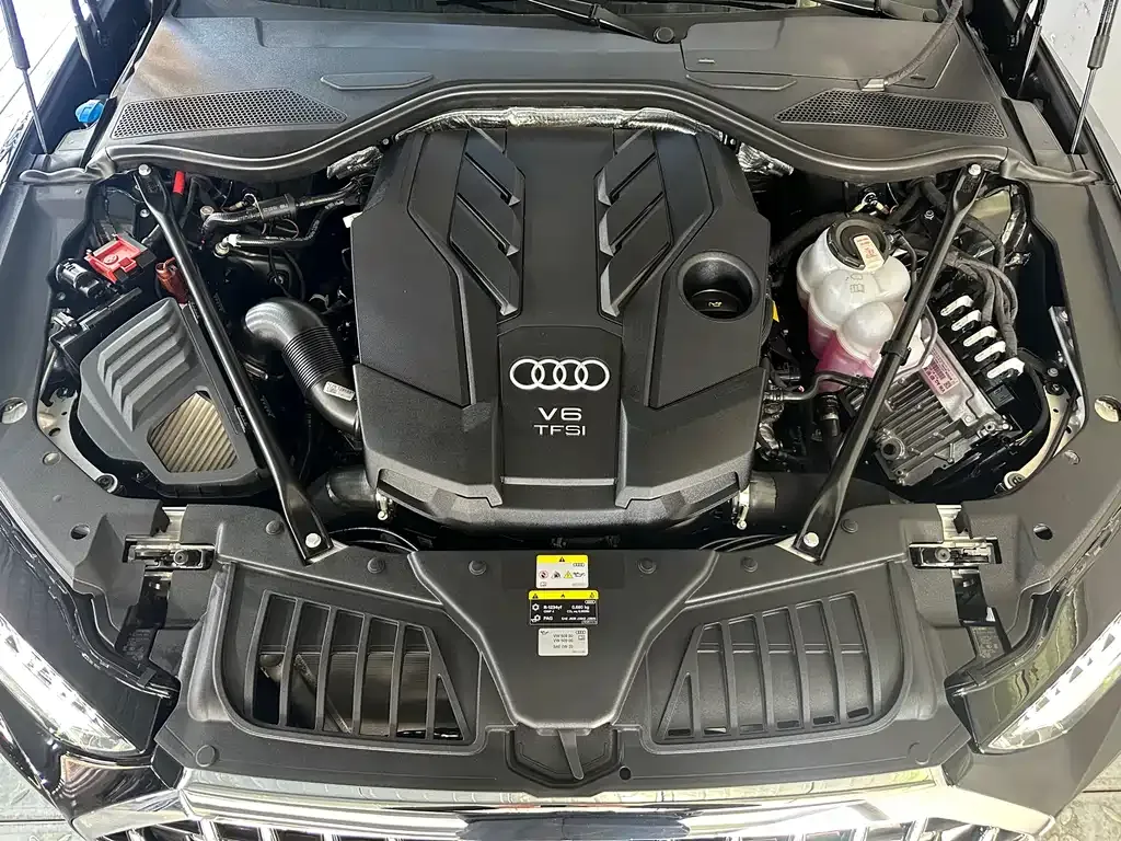 Audi A8 2025 из CN, фото 9