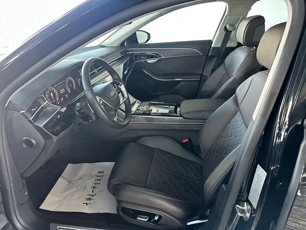 Audi A8 2025 из CN, фото 10