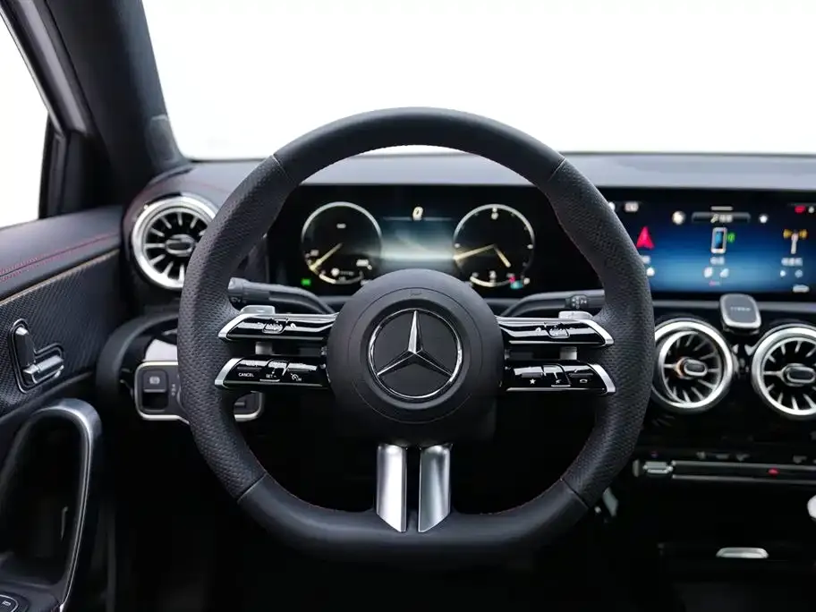 Mercedes-Benz A-Class 2023 из CN, фото 10