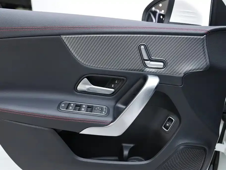 Mercedes-Benz A-Class 2023 из CN, фото 9