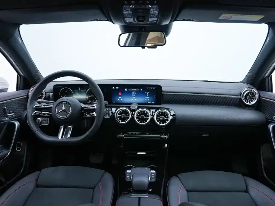 Mercedes-Benz A-Class 2023 из CN, фото 5