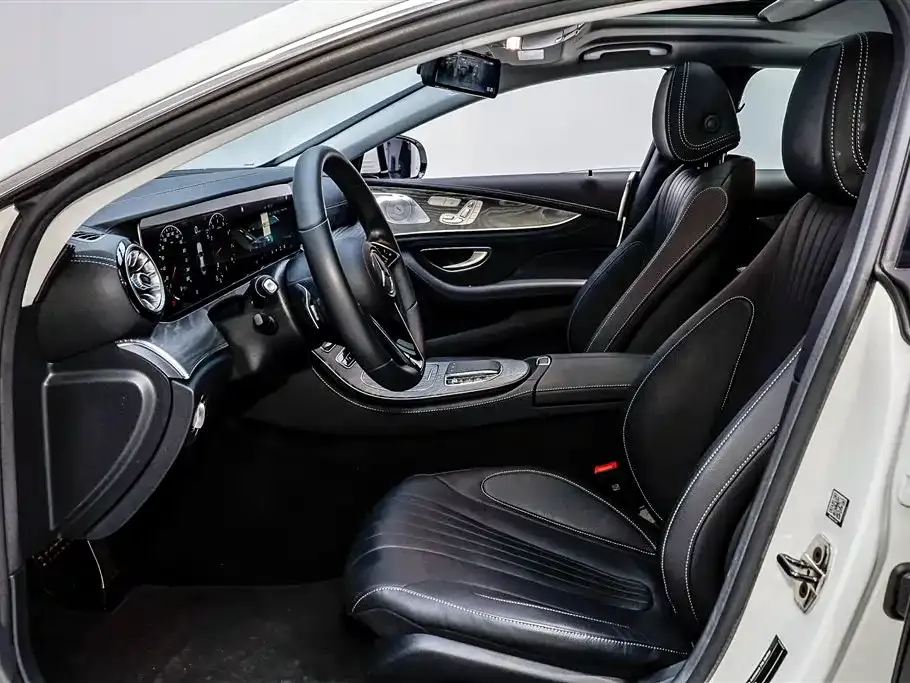Mercedes-Benz CLS — фото 9