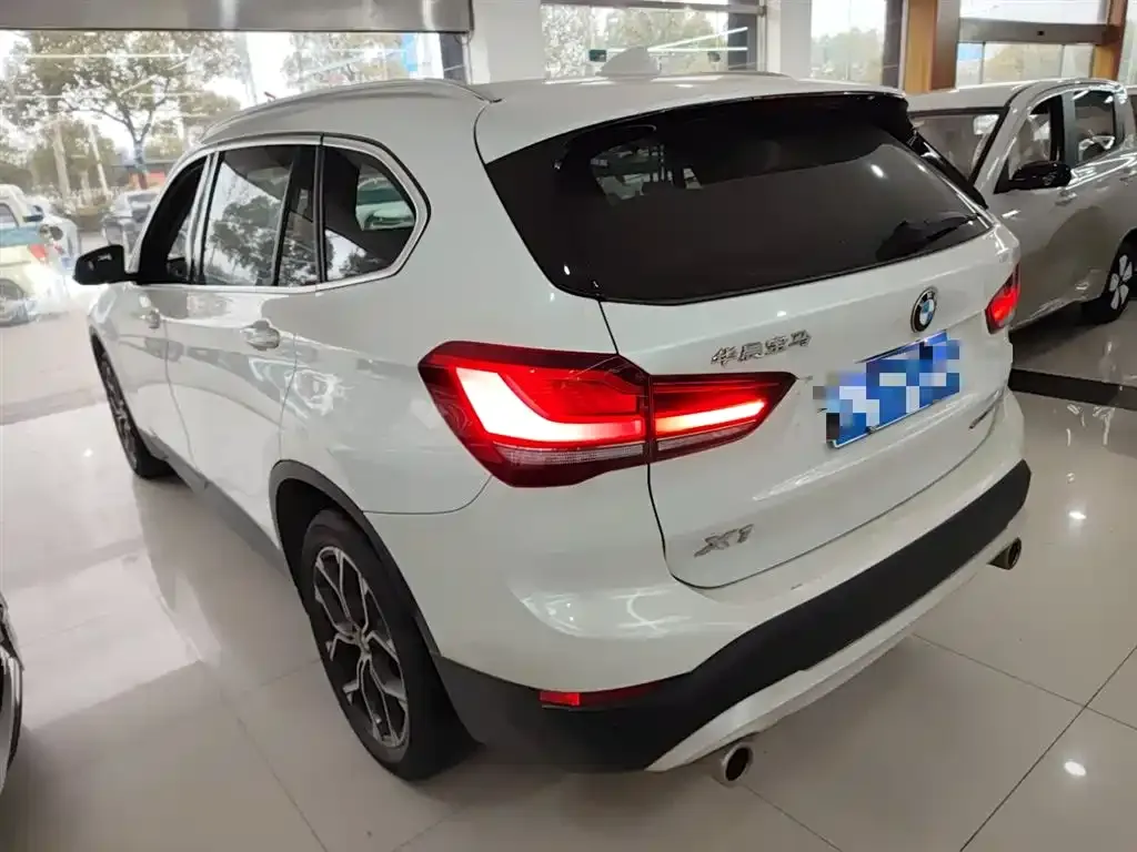 BMW X1 2021 из CN, фото 4