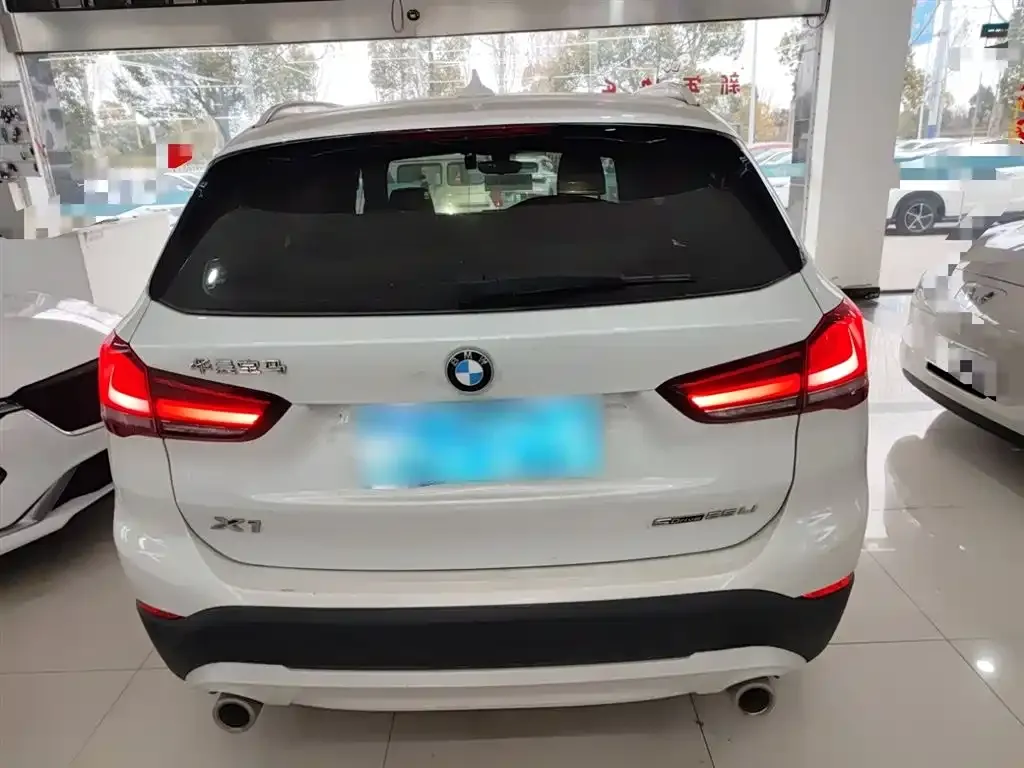 BMW X1 2021 из CN, фото 3