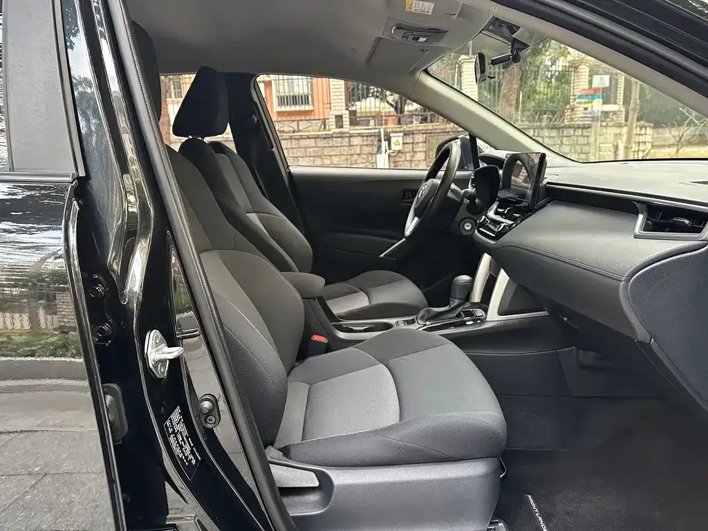 Toyota Frontlander 2024 из CN, фото 4