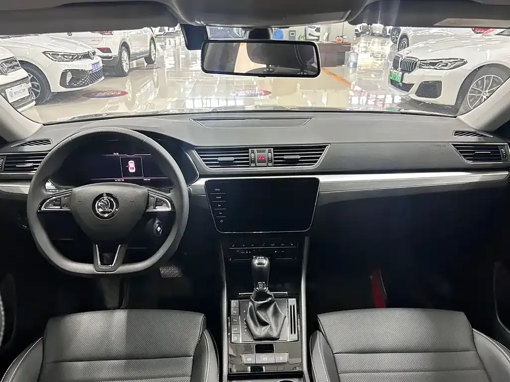 Skoda Superb 2024 из CN, фото 2