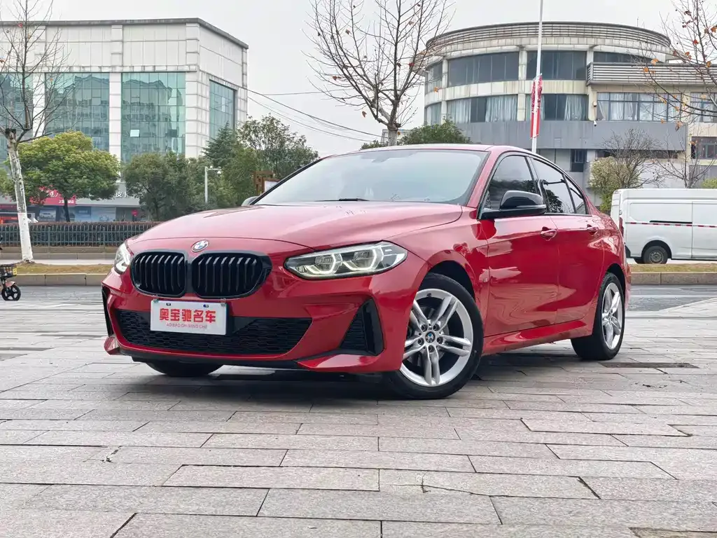 BMW 1 Series 2021 из CN, фото 1