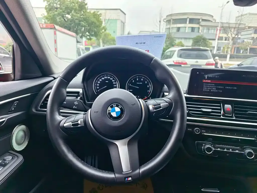 BMW 1 Series 2021 из CN, фото 5