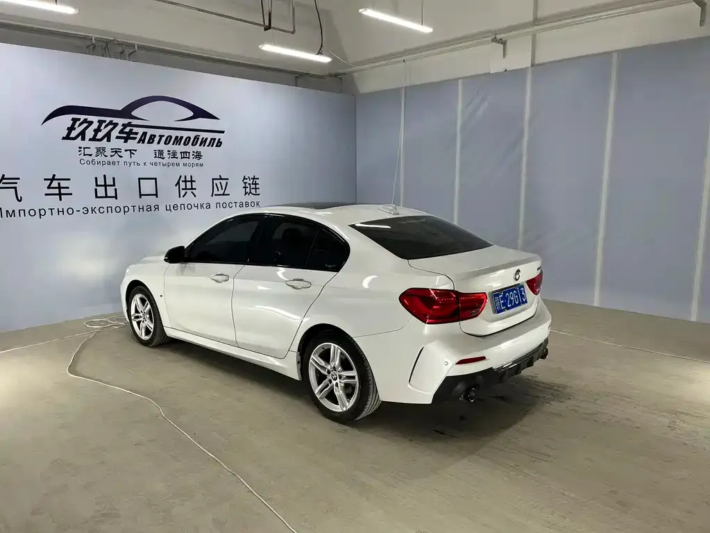 BMW 1 Series 2022 из CN, фото 2