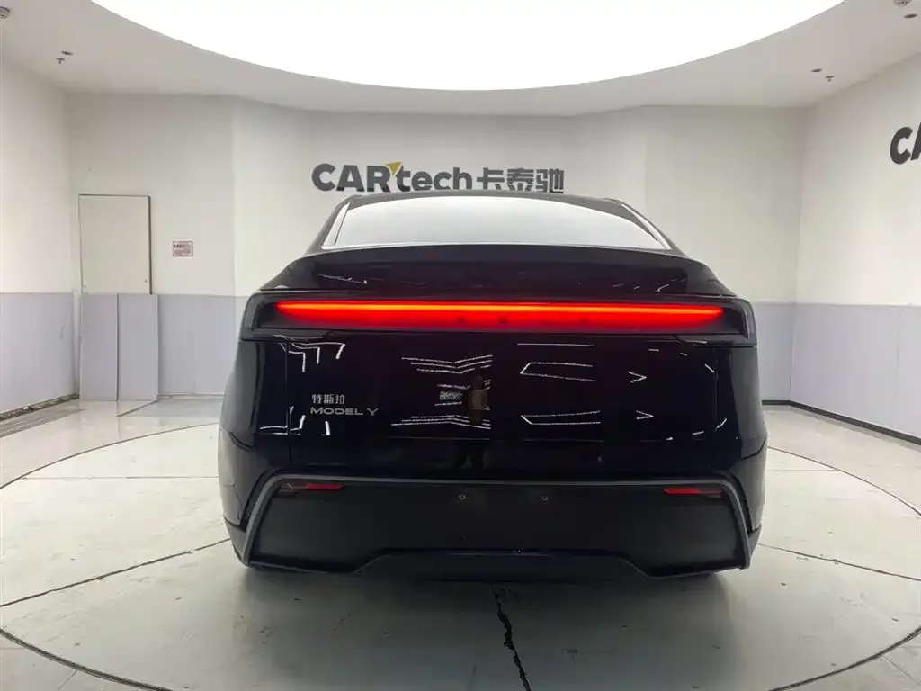 Tesla Model Y 2026 из CN, фото 3