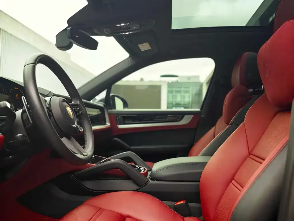Porsche Cayenne 2023 из CN, фото 3