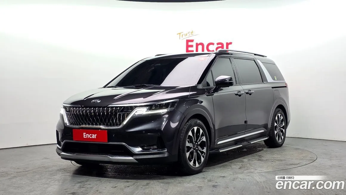 Kia Carnival — фото 1