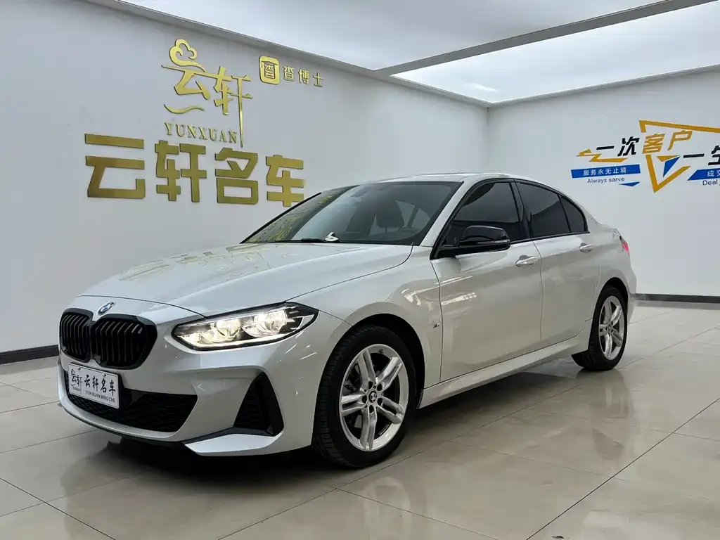 BMW 1 Series — фото 1