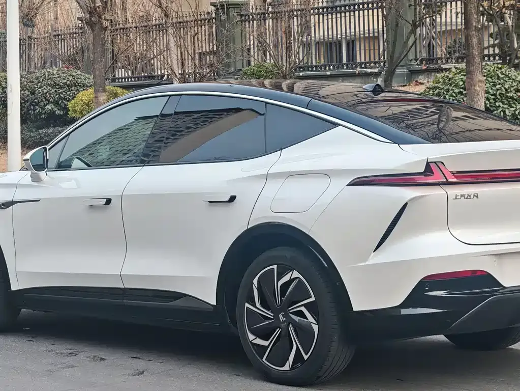 Roewe Feifan R7 — фото 10