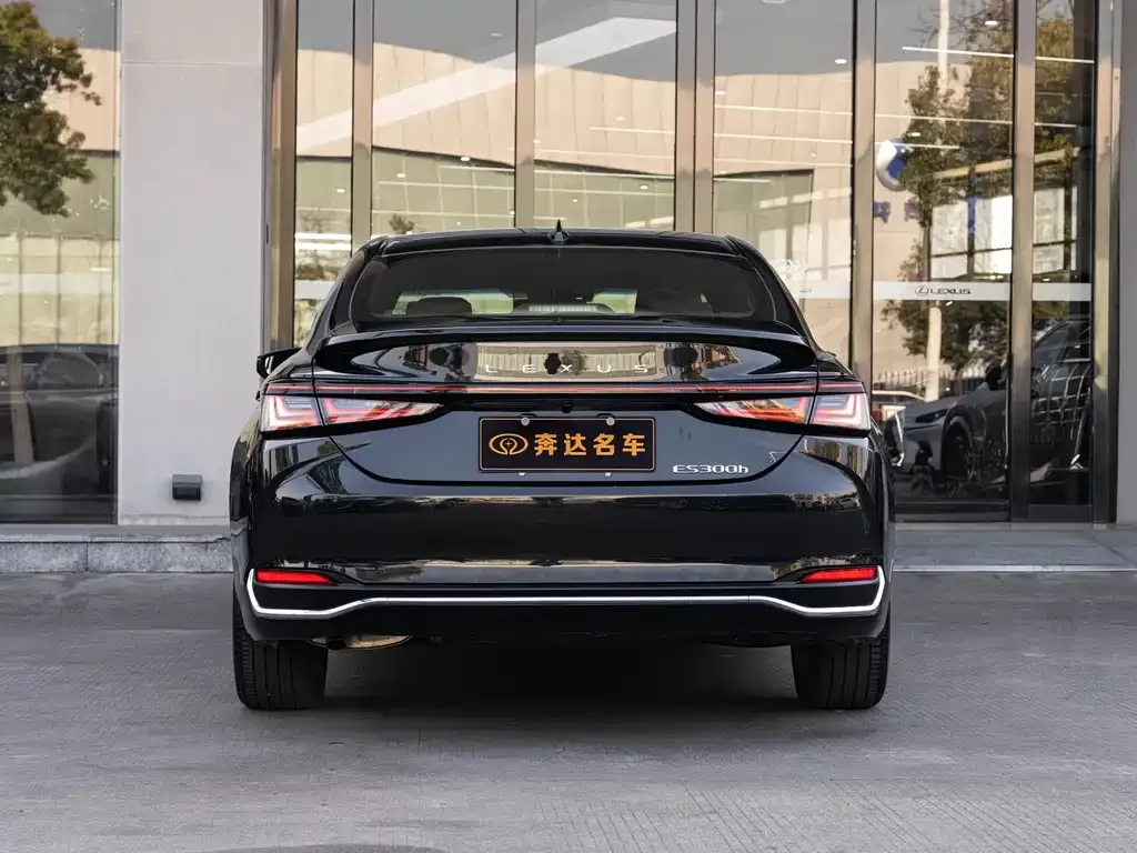 Lexus ES 2025 из CN, фото 4