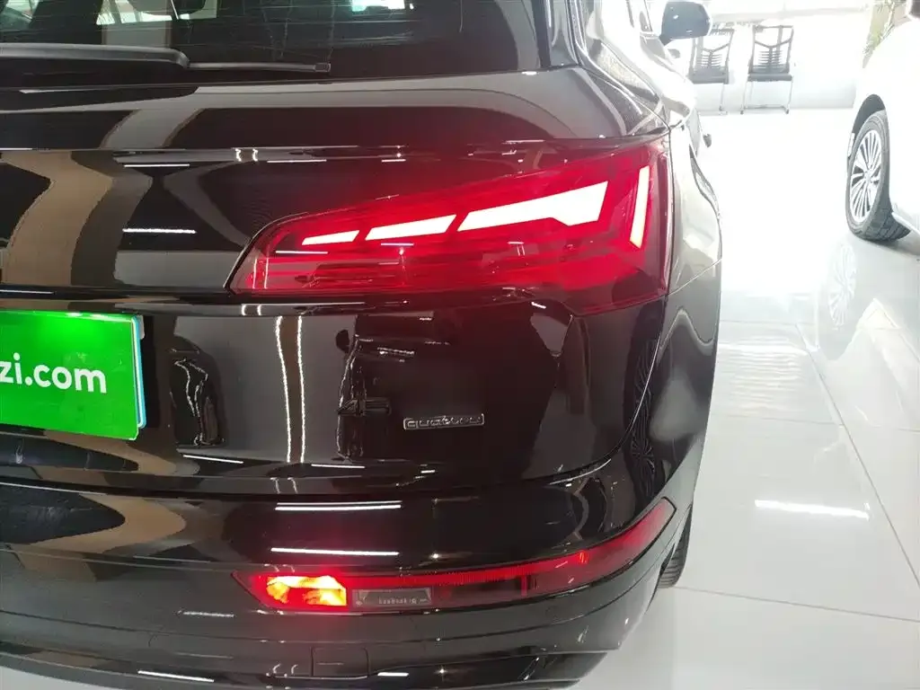 Audi Q5L 2024 из CN, фото 2