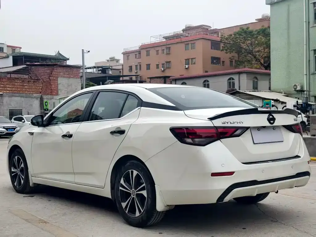 Nissan Sylphy 2022 из CN, фото 2