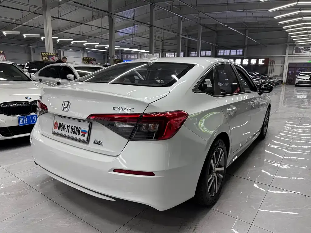 Honda Civic 2022 из CN, фото 2
