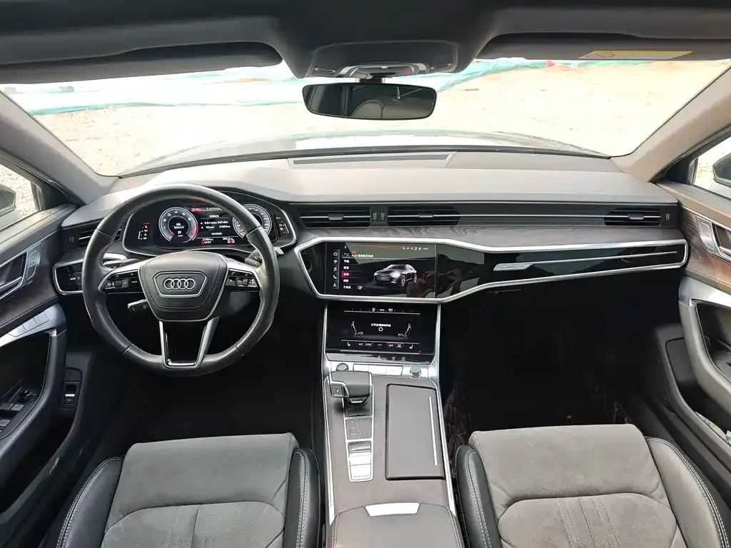 Audi A6L 2023 из CN, фото 2