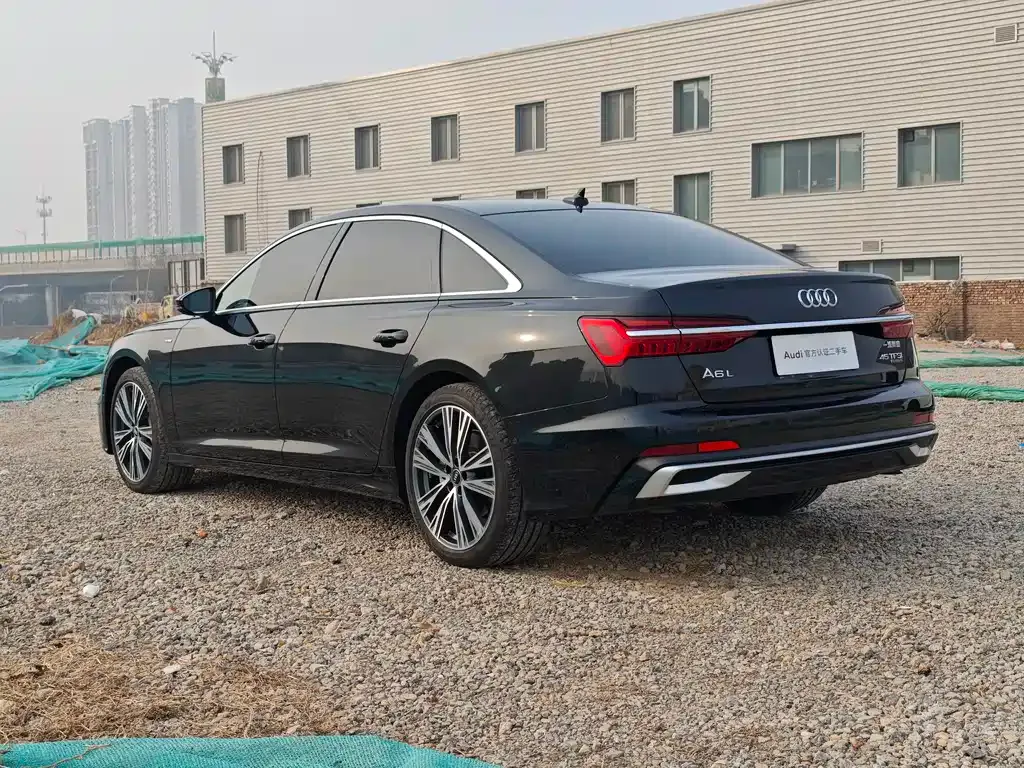 Audi A6L 2023 из CN, фото 9