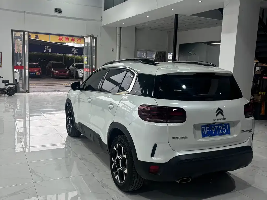 Citroen C5 AIRCROSS 2025 из CN, фото 4