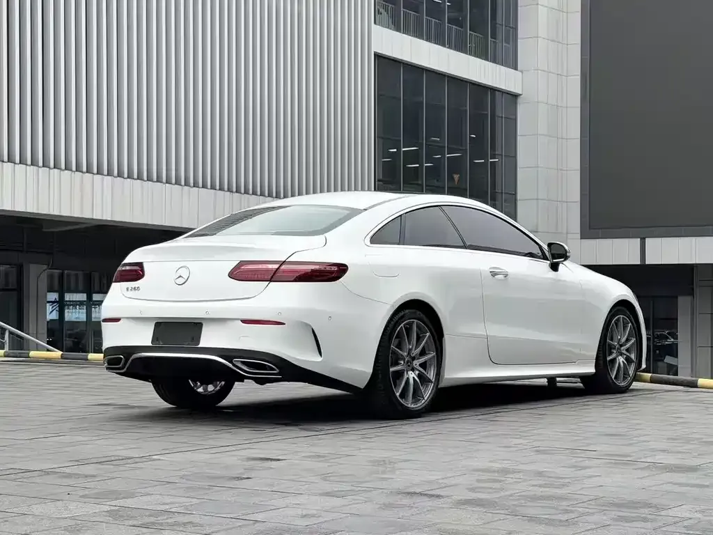 Mercedes-Benz E-Class (Import) — фото 3