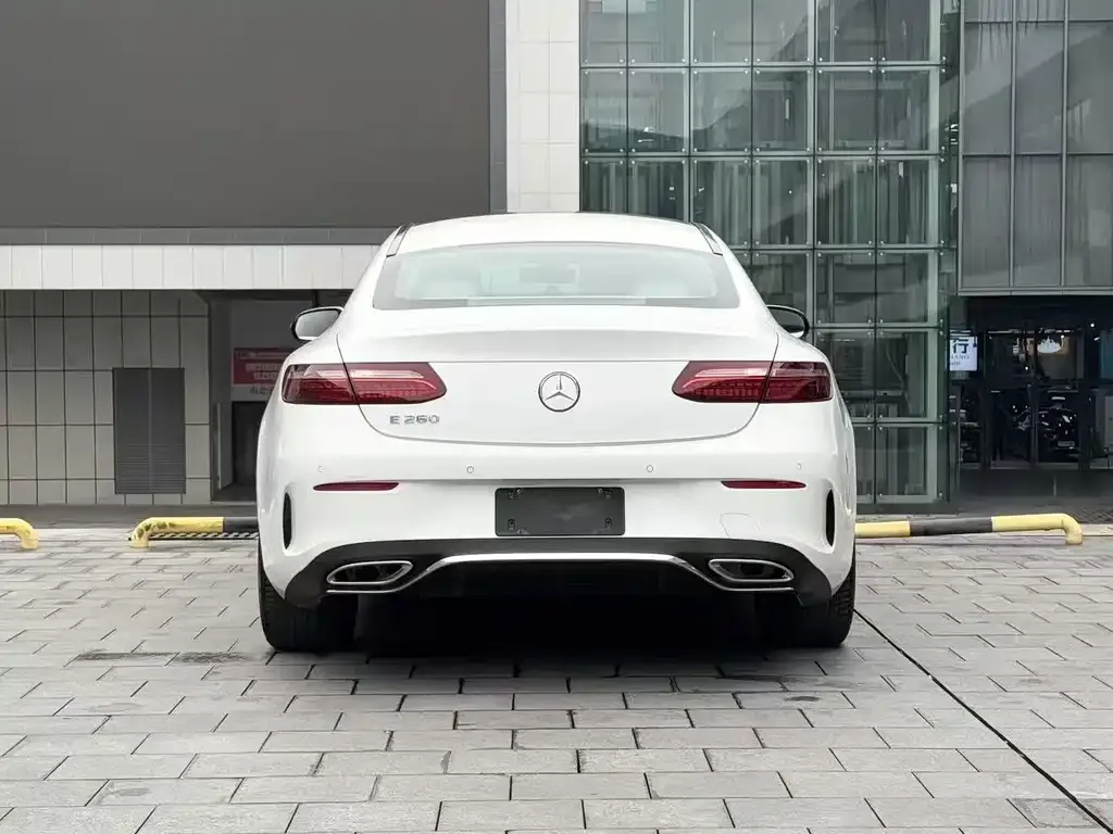 Mercedes-Benz E-Class (Import) — фото 2
