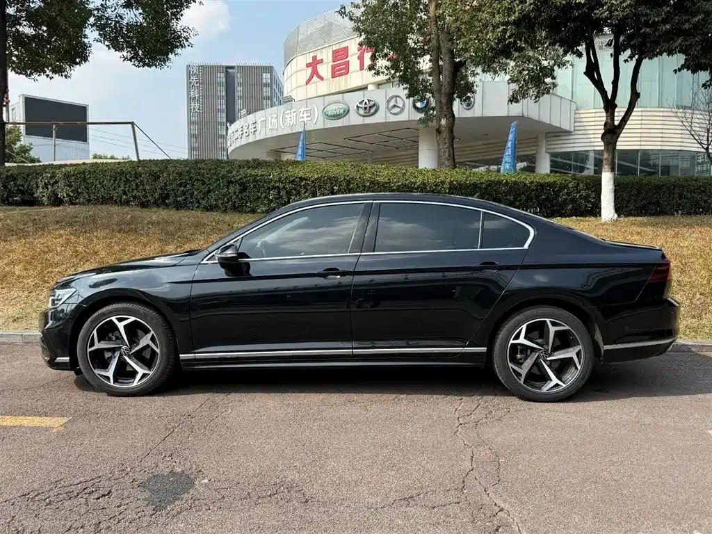 Volkswagen Magotan 2023 из CN, фото 5