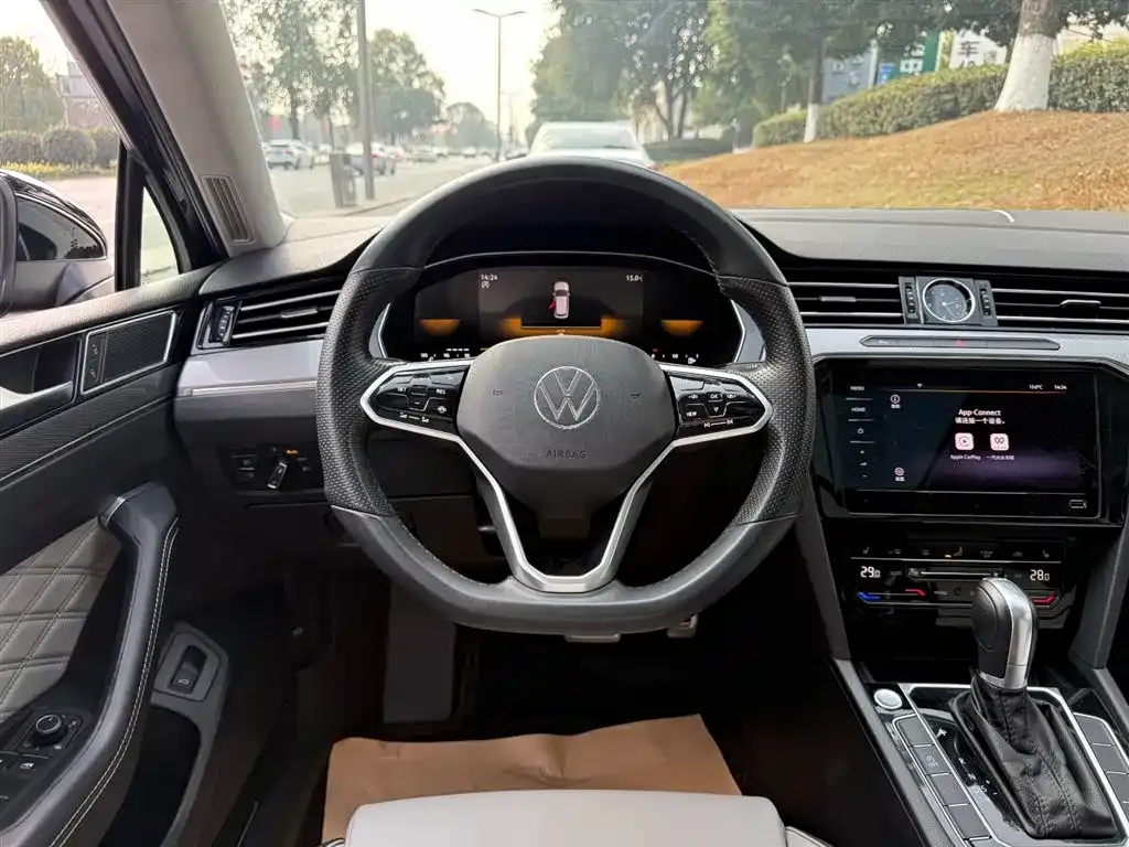 Volkswagen Magotan 2023 из CN, фото 9