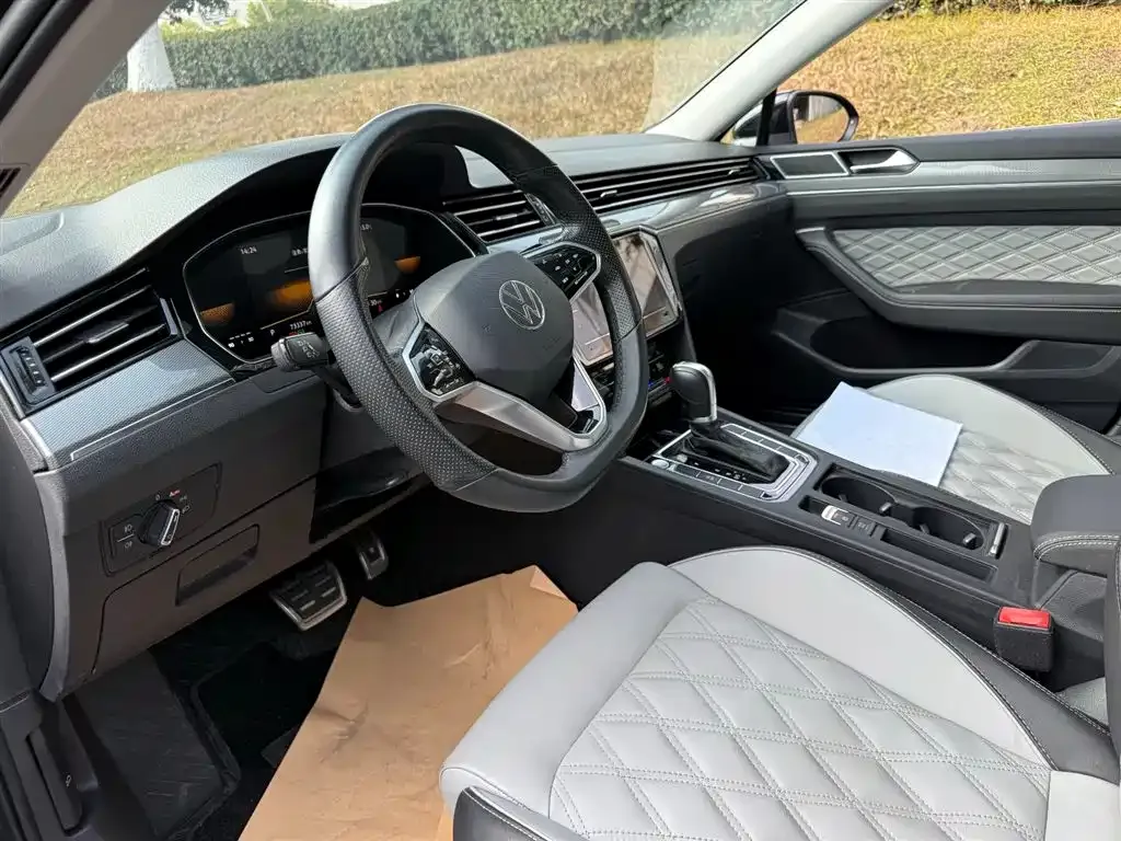 Volkswagen Magotan 2023 из CN, фото 2