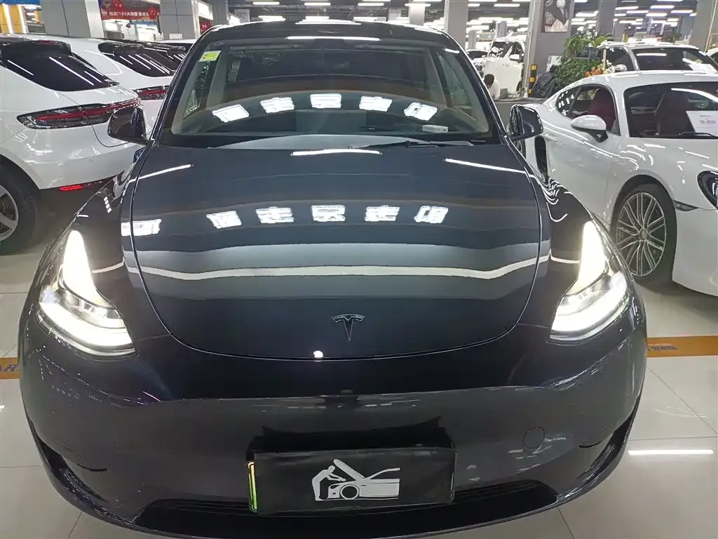 Tesla Model Y 2025 из CN, фото 10