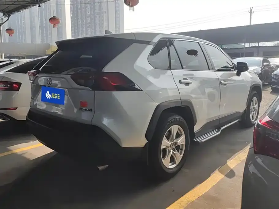 Toyota RAV4 2025 из CN, фото 9