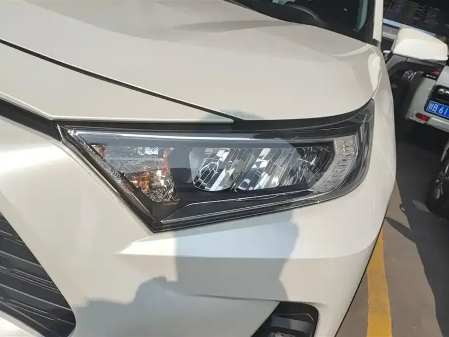 Toyota RAV4 2025 из CN, фото 7