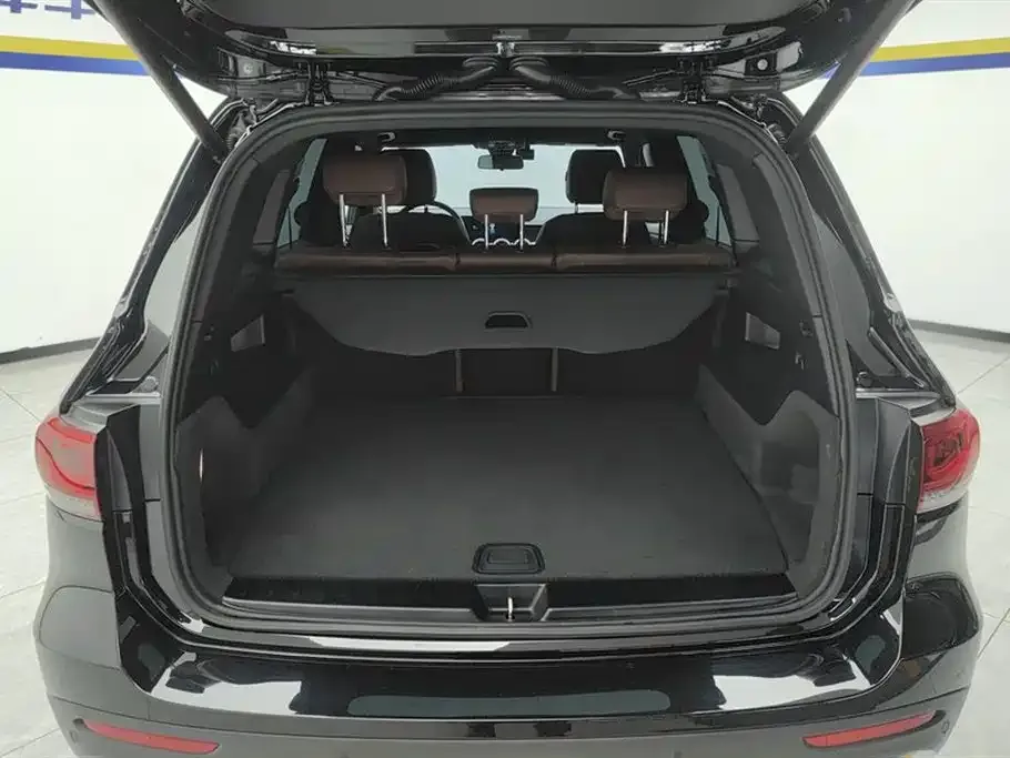 Mercedes-Benz GLB 2023 из CN, фото 10