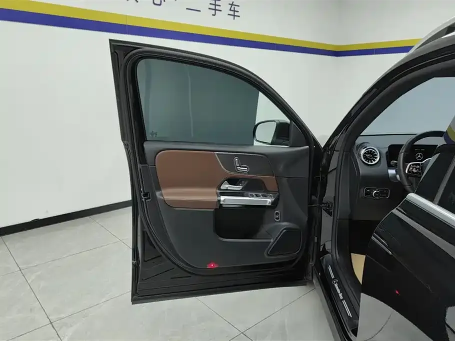 Mercedes-Benz GLB 2023 из CN, фото 8