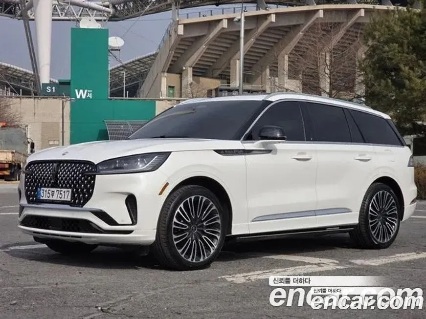 Lincoln Aviator — фото 1