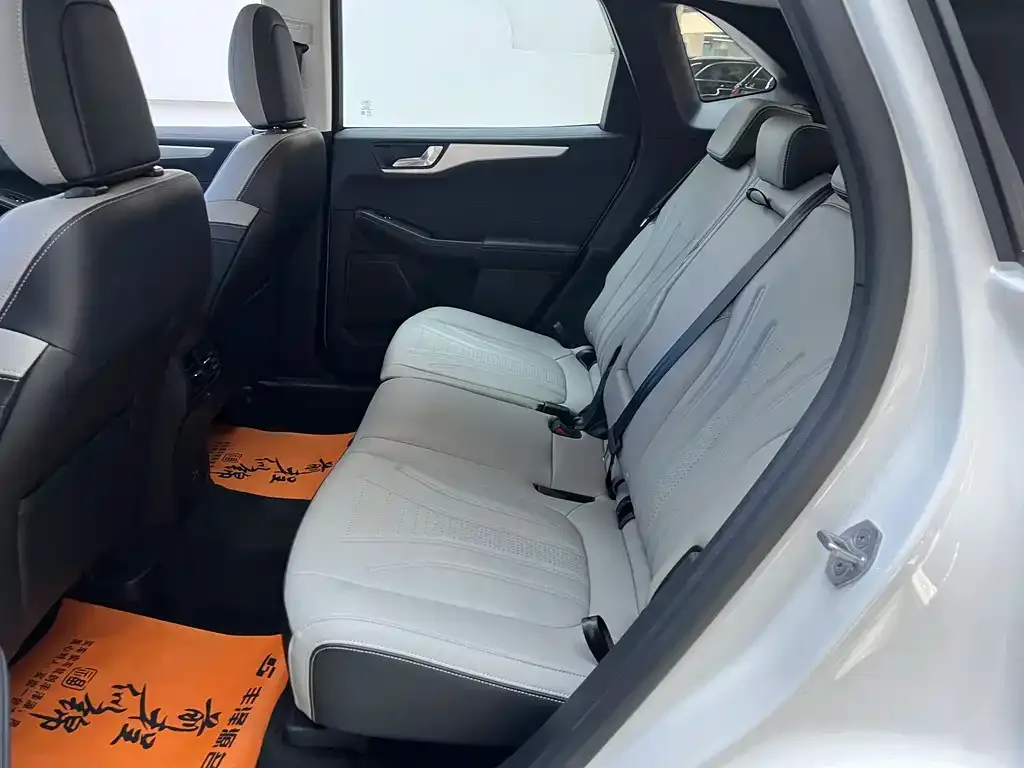 Ford Escape 2026 из CN, фото 3