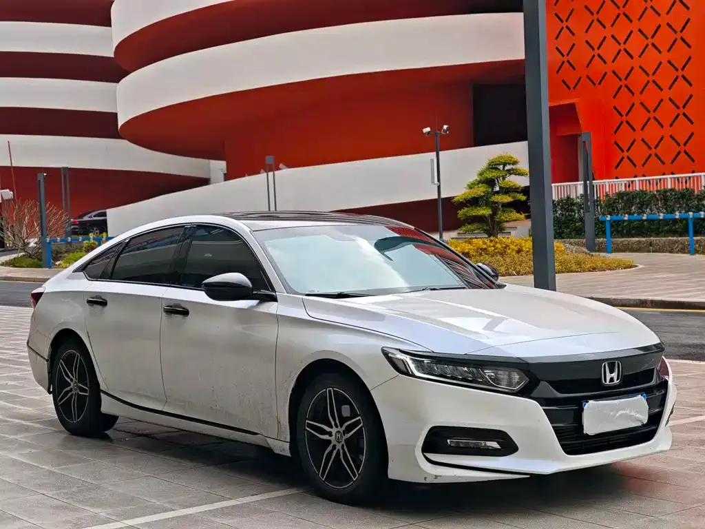 Honda Accord 2021 из CN, фото 3