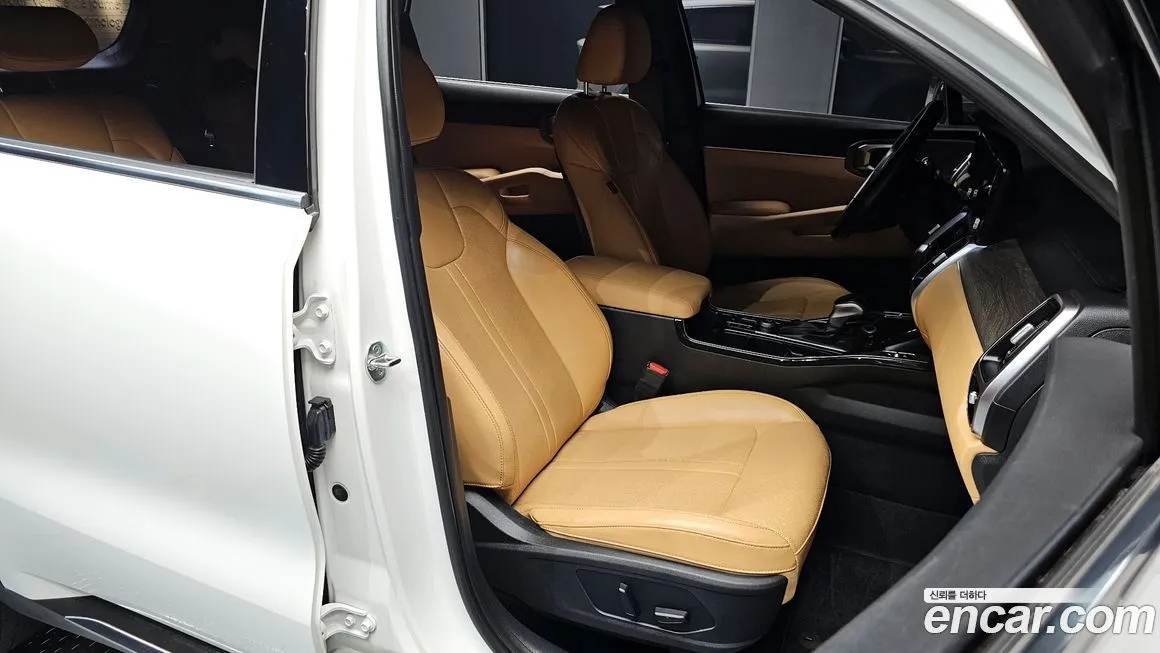 Kia Sorento — фото 9