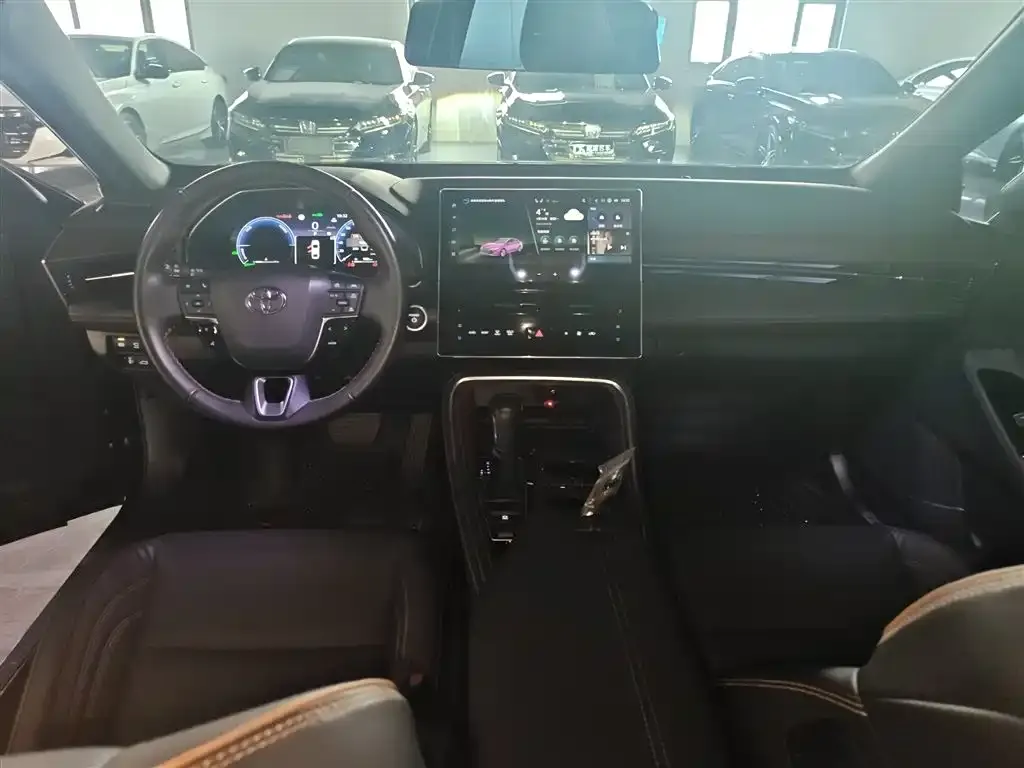 Toyota Avalon 2024 из CN, фото 2