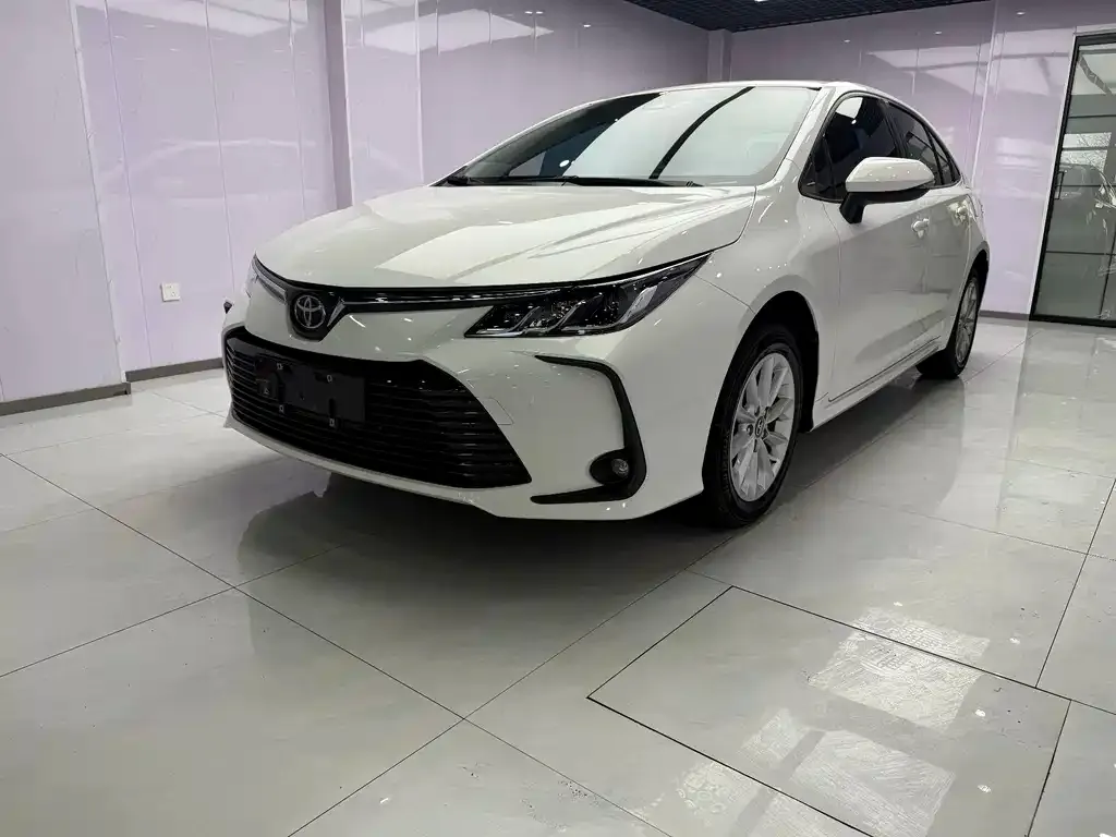 Toyota Corolla 2022 из CN, фото 1