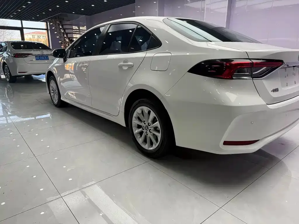 Toyota Corolla 2022 из CN, фото 10