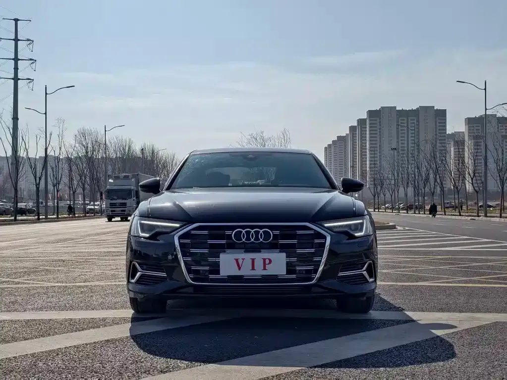 Audi A6L 2023 из CN, фото 4