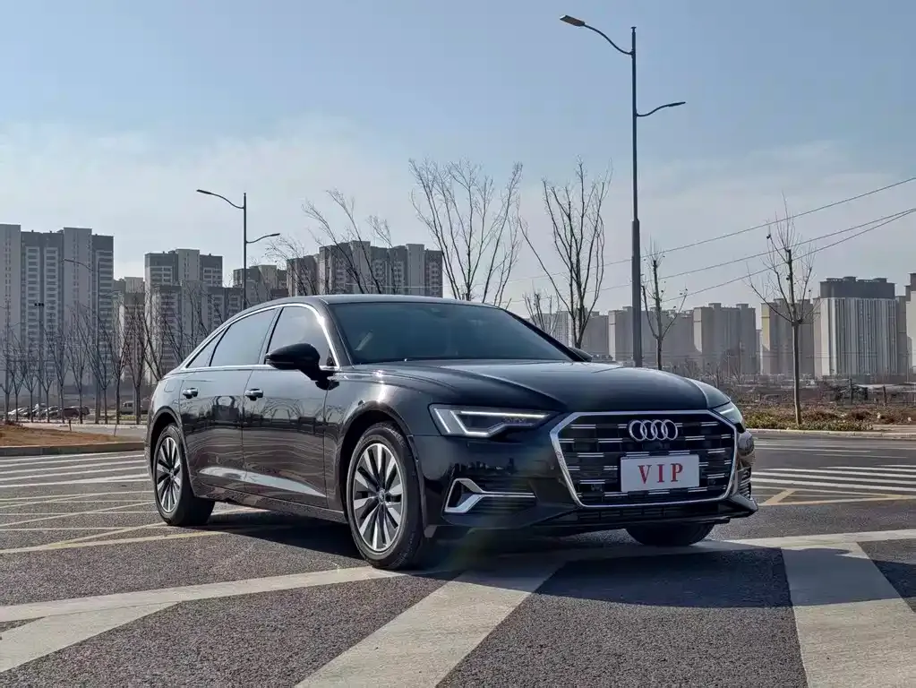 Audi A6L 2023 из CN, фото 2