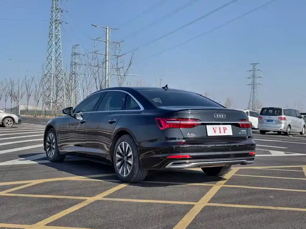 Audi A6L 2023 из CN, фото 7