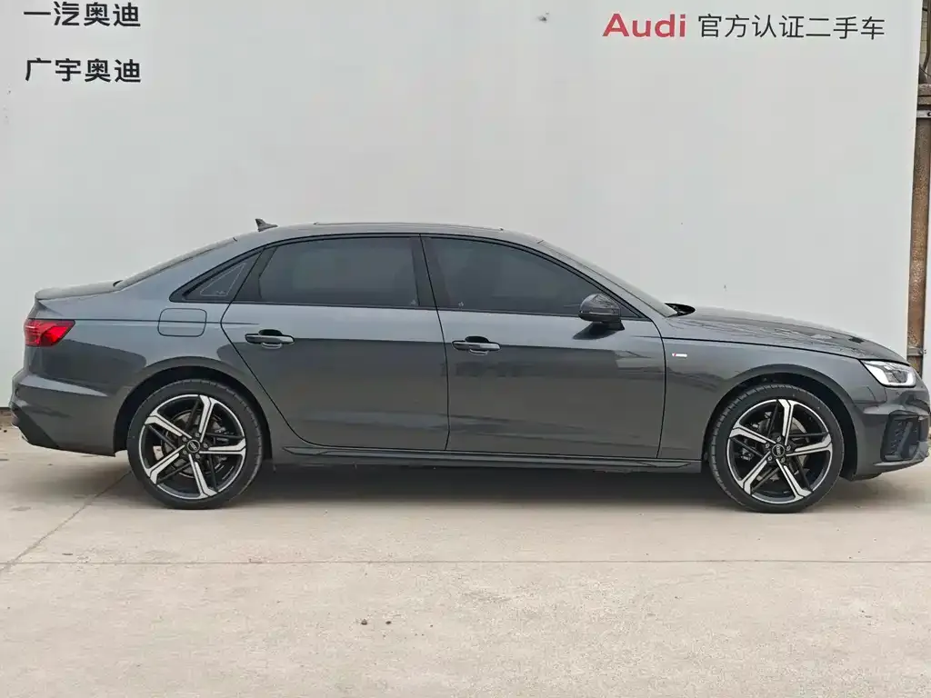 Audi A4L 2025 из CN, фото 4