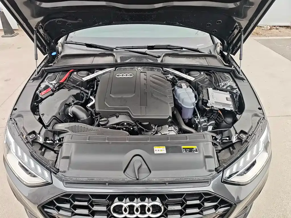 Audi A4L 2025 из CN, фото 10