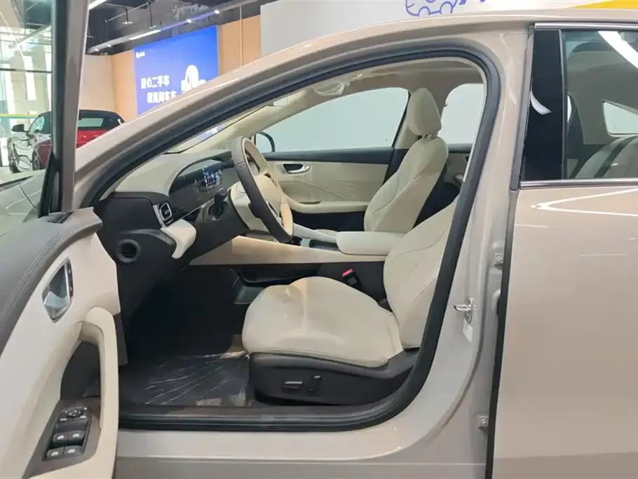 Roewe D7 2026 из CN, фото 10